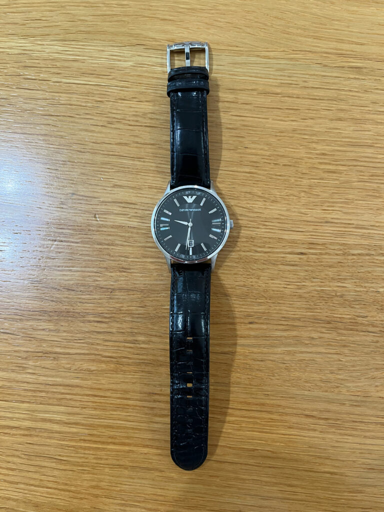 アルマーニ　Armani　腕時計　レザーベルト　ベルト交換